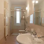 Via Veneto 5 *