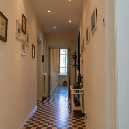 Via Veneto 5 * アラッシオ